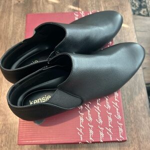 Kensie Women's Sammy Black Ankle Boots Bootie Size 11- New In box